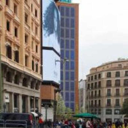Apartamento Sotano En Gran Via マドリード エクステリア 写真