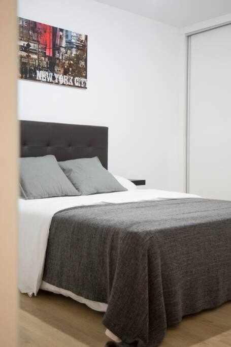 Apartamento Sotano En Gran Via マドリード エクステリア 写真