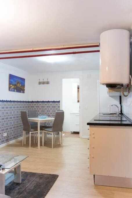 Apartamento Sotano En Gran Via マドリード エクステリア 写真