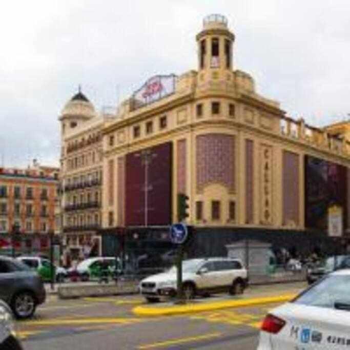 Apartamento Sotano En Gran Via マドリード エクステリア 写真